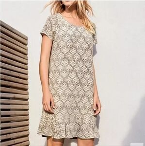 Garnet Hill Olivia Silk Tan Cream Pattern Short Sleeve Ruffle Hem Shift Dress 8